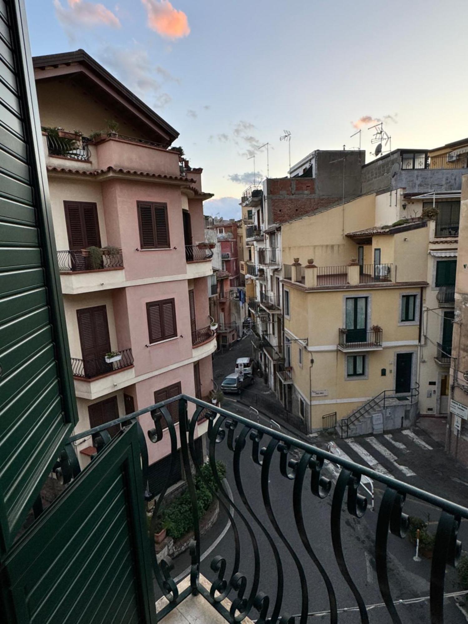 Stay In Center Tao Apartments Taormina Exterior foto